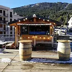 Apartment Avec Parking Prive Dans Petite Tres Calme