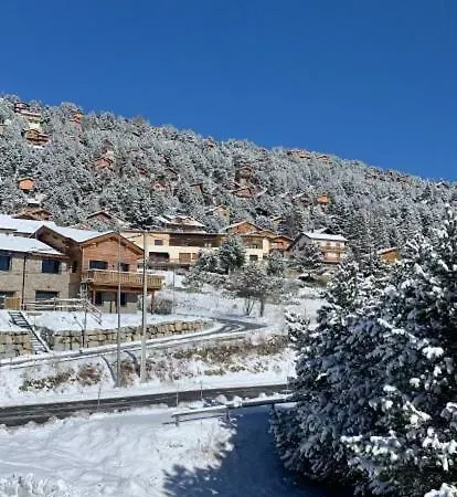 Apartment Avec Parking Prive Dans Petite Tres Calme Les Angles (Pyrenees-Orientales)