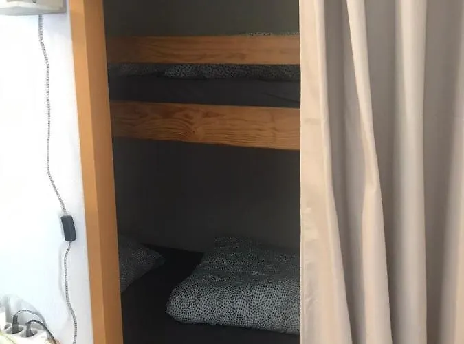 Apartman Avec Parking Prive Dans Petite Tres Calme