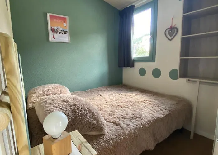 Apartman Avec Parking Prive Dans Petite Tres Calme